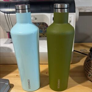 Corkcicle Dual-Tone Stainless Water Bottles in Light Blue and Olive